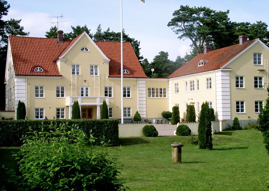 Talldungens Gardshotell Brösarp Exterior foto